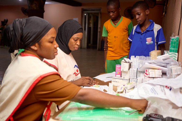 Students at the RFCS Medicine Station