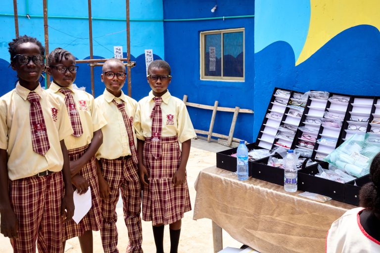 Students at the Spectacles Station