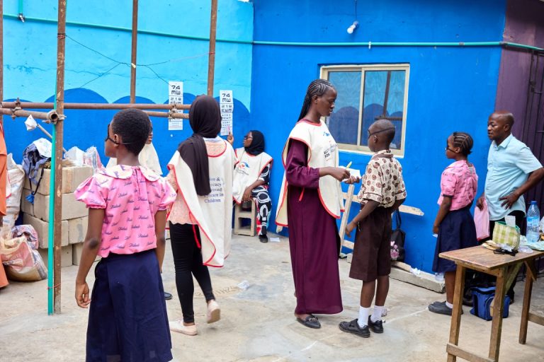 Using Vision Charts for Screening