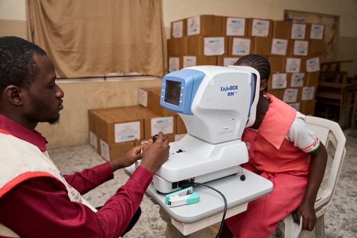Using Auto Refractor For Vision Screening